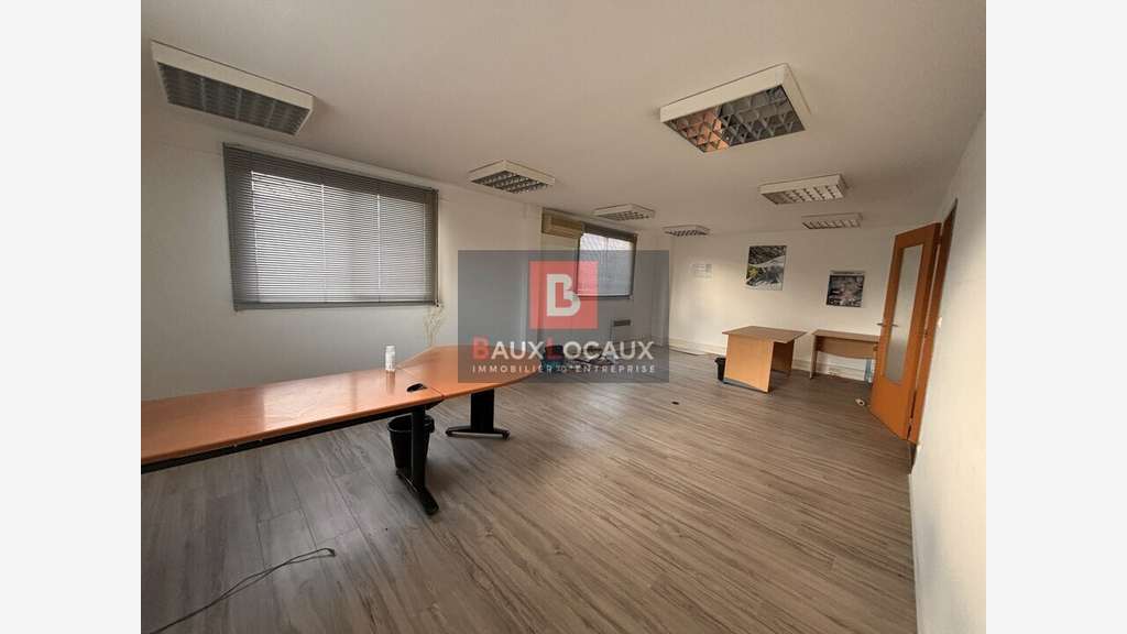 Bureaux à vendre à Châteaurenard ZA des Iscles