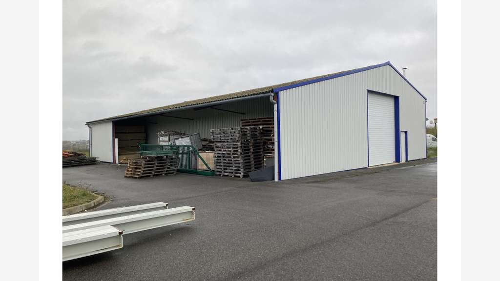 À vendre – Local d'activité de 416 m² à Châti