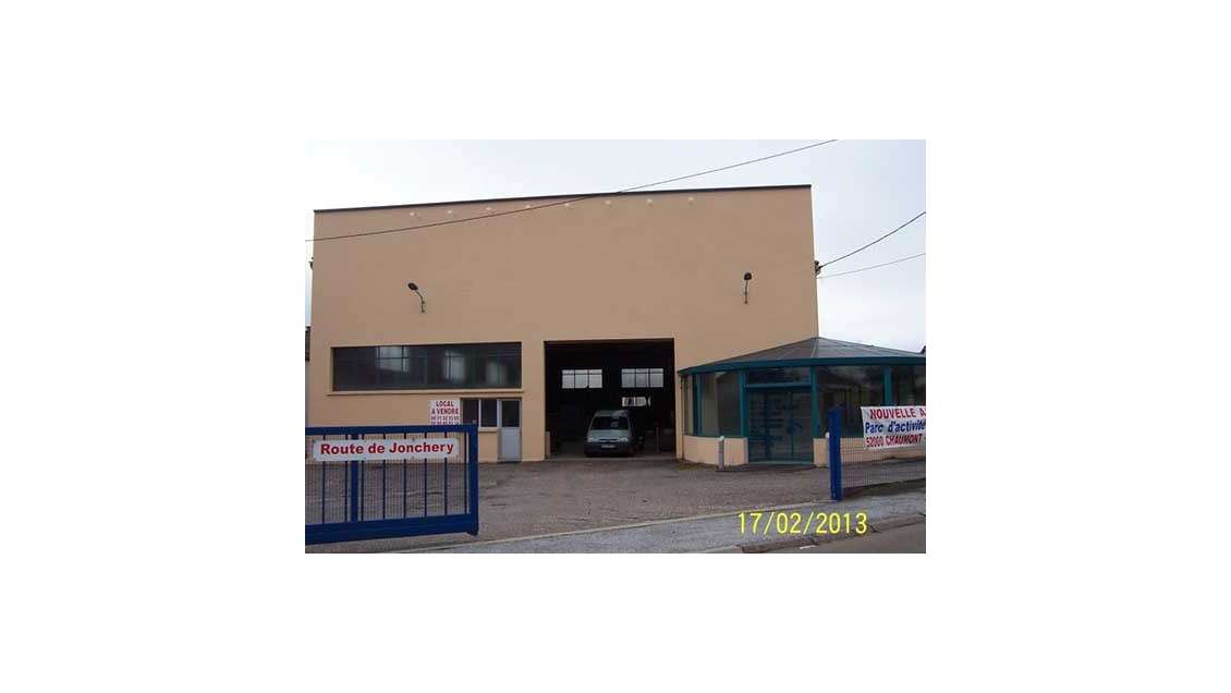 Bâtiment industriel 1000m² à vendre à Chaumont