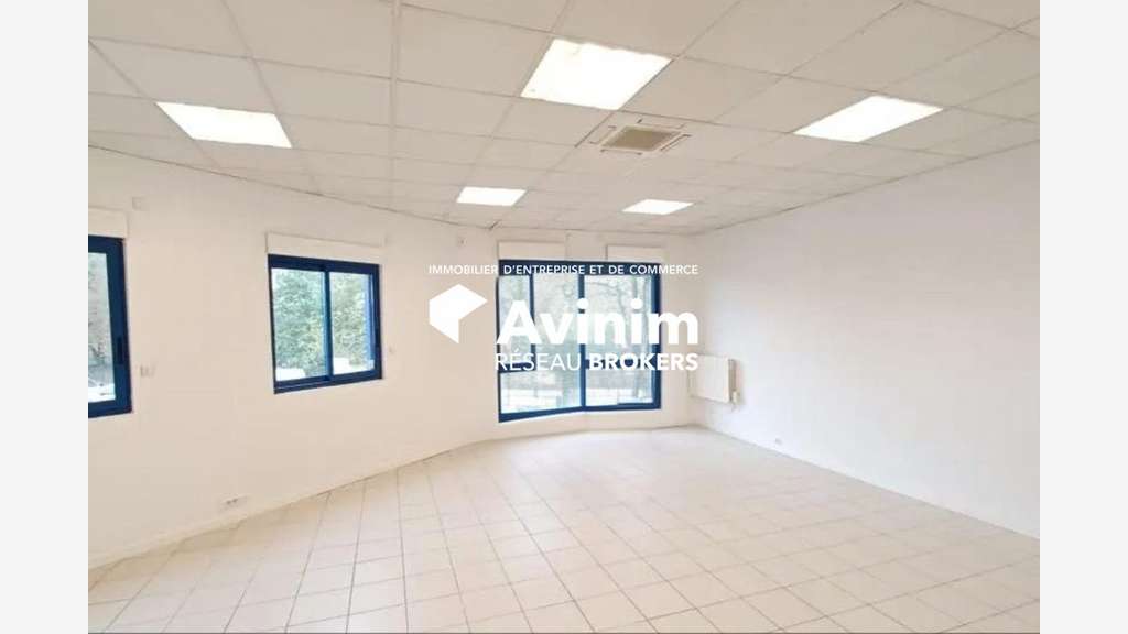 Local d'activité mixte à vendre à Chelles A104 A4