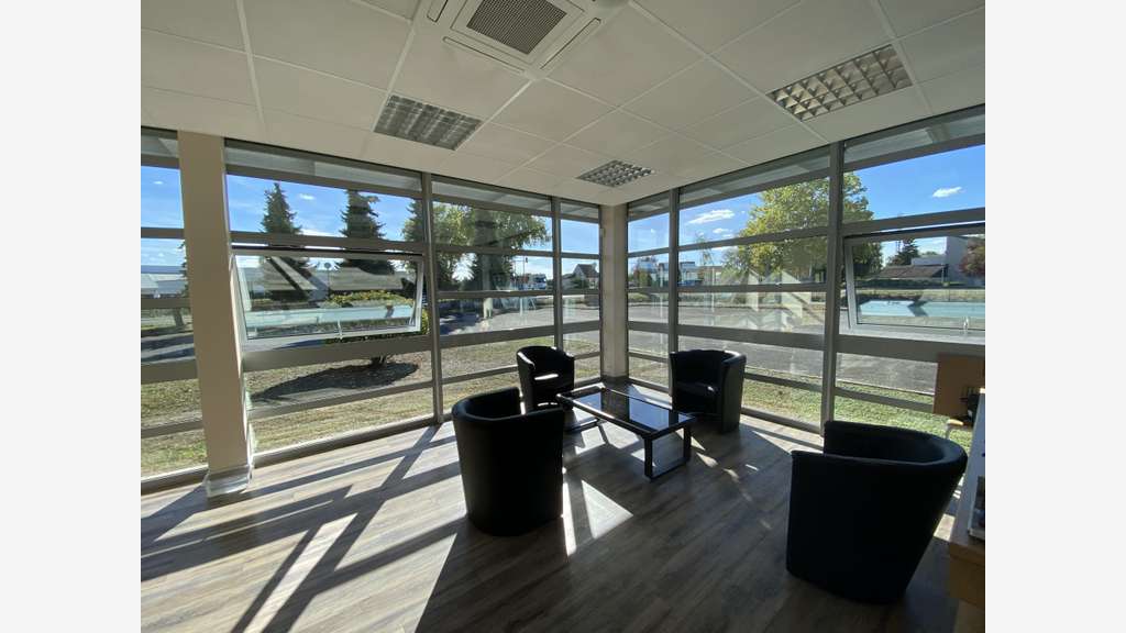 VENTE Local d'activité de 7.000 m²