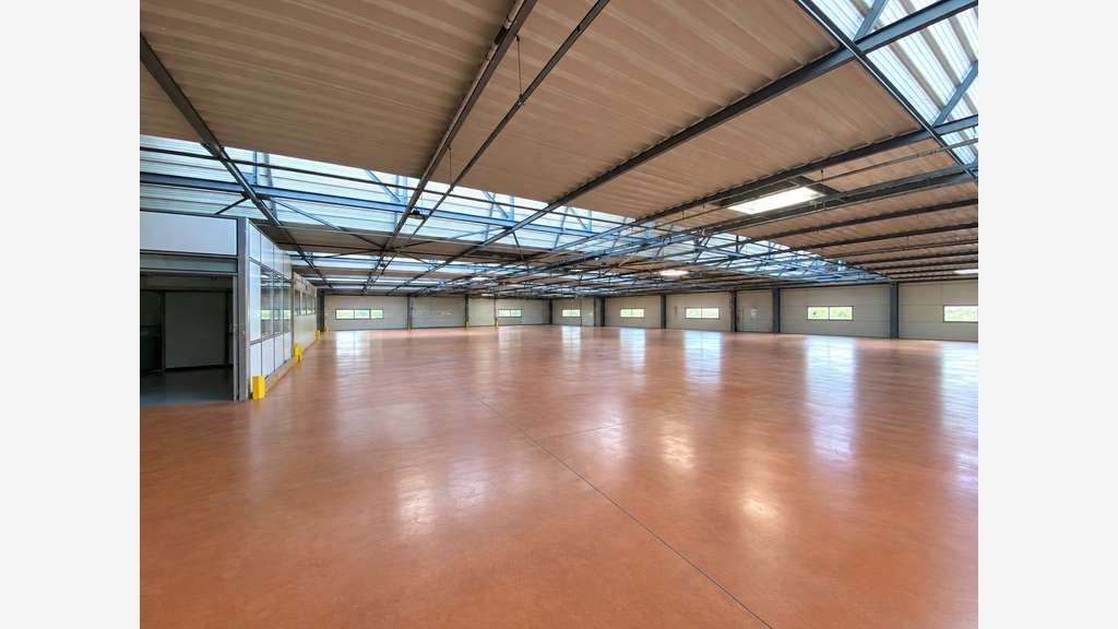 VENTE Local d'activité de 7.000 m²
