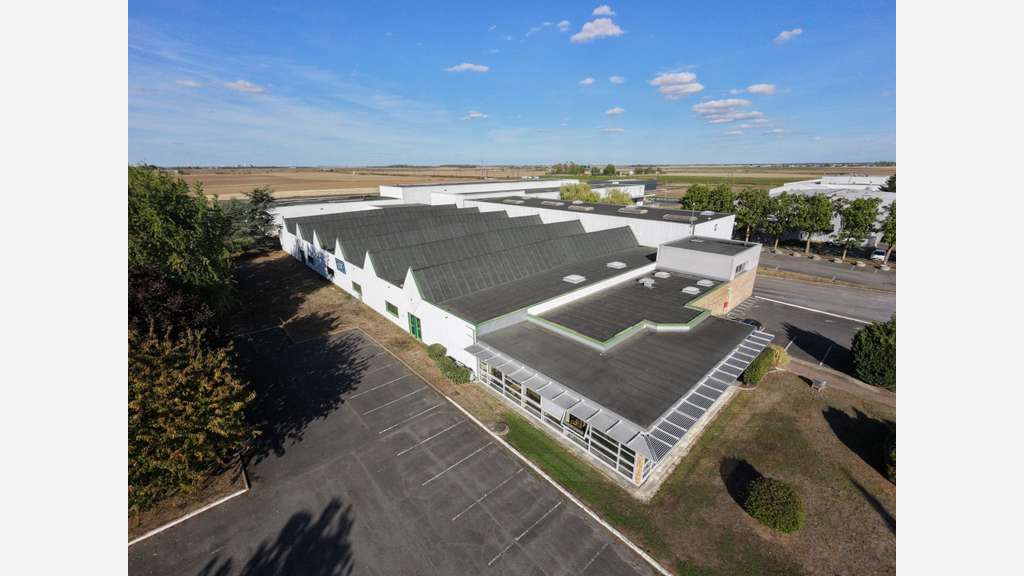 VENTE Local d'activité de 7.000 m²