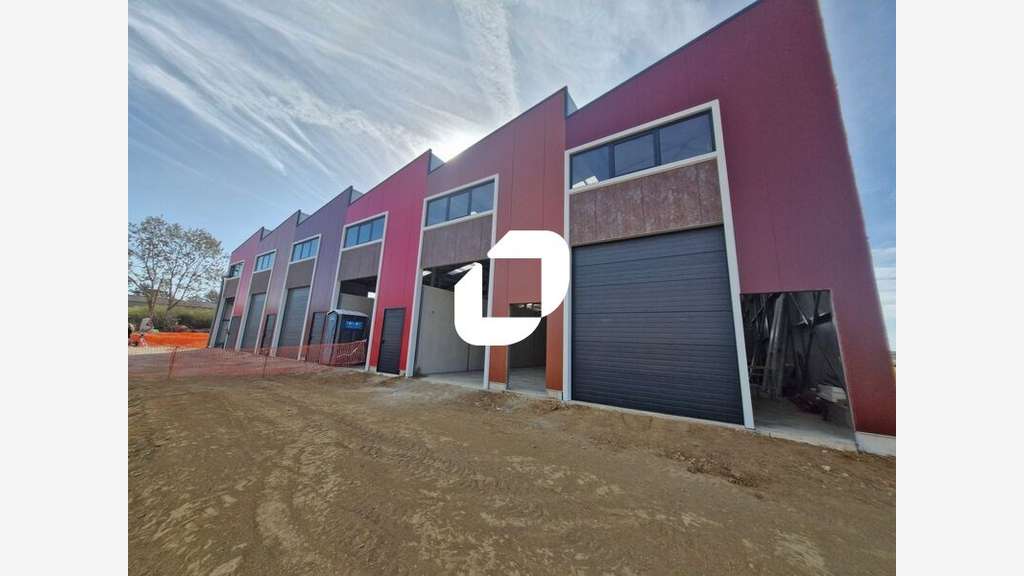 Vente Local d'activité 2012m² Chevry cossigny