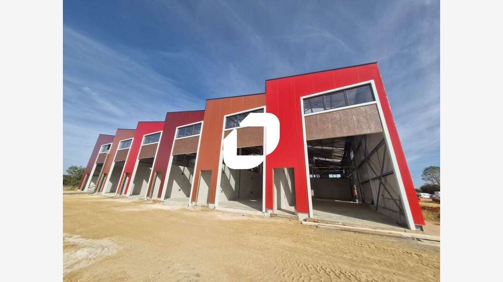 Vente Local d'activité 2012m² Chevry cossigny