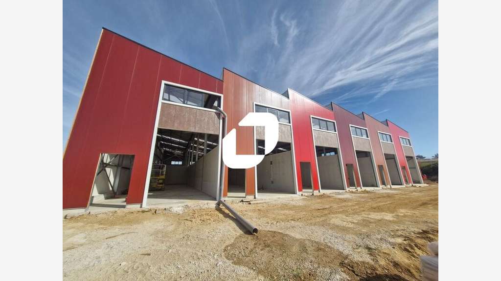 Vente Local d'activité 2012m² Chevry cossigny