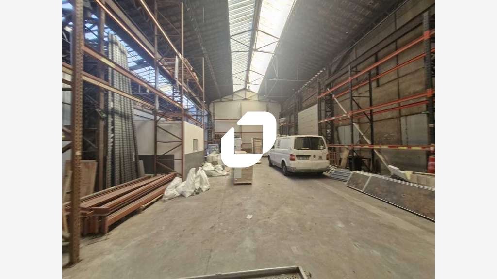 Vente Local d'activité 477m² Chevry cossigny