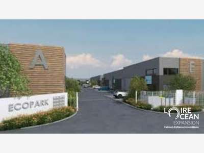 Bâtiment d'activité 1150m² à vendre à Cholet