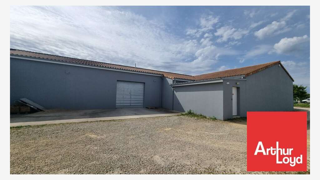Local d'activités de 400m² à vendre à Cisse