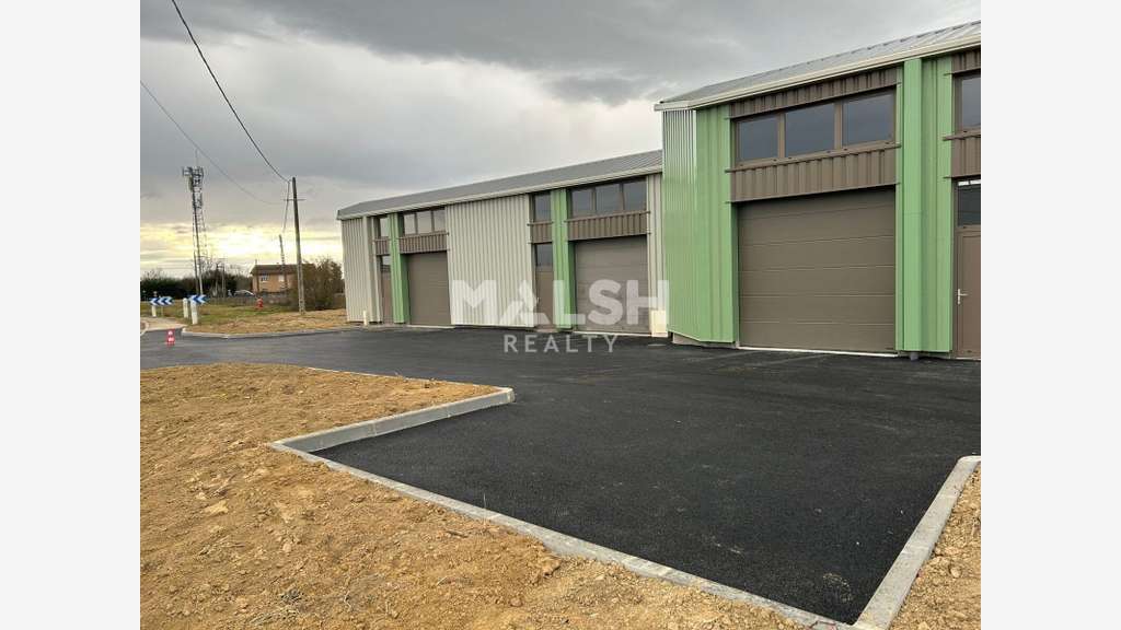 Local récent loué Civrieux Technoparc Saône Vallée