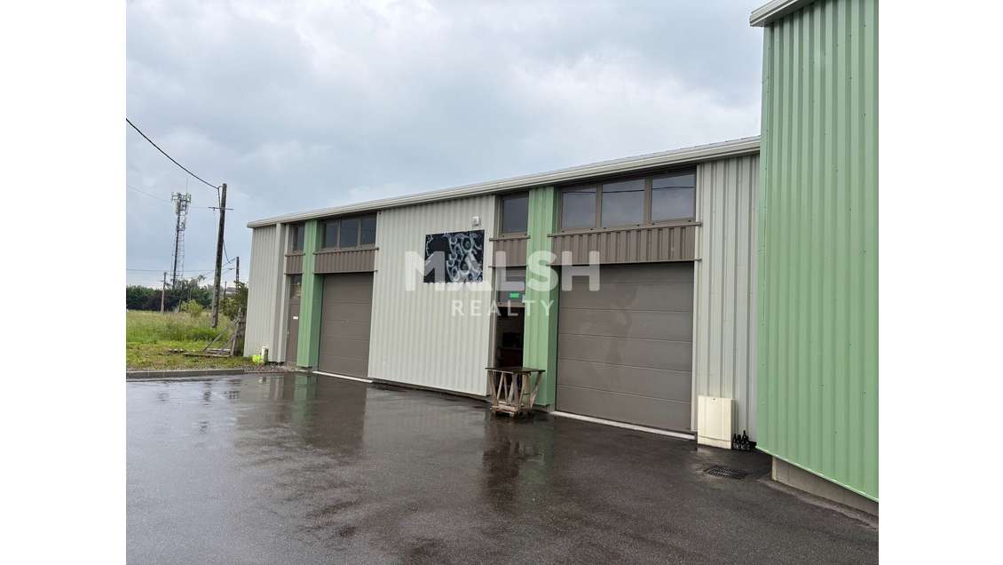 Local récent loué Civrieux Technoparc Saône Vallée