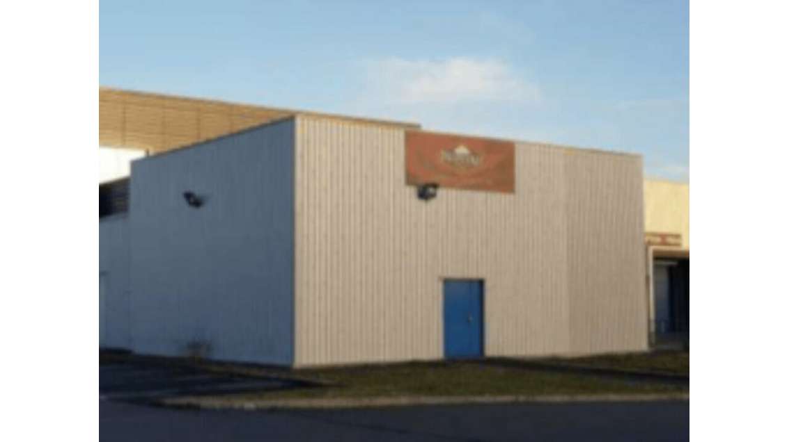 Entrepôt logistique de 2735m² à vendre à Cohade