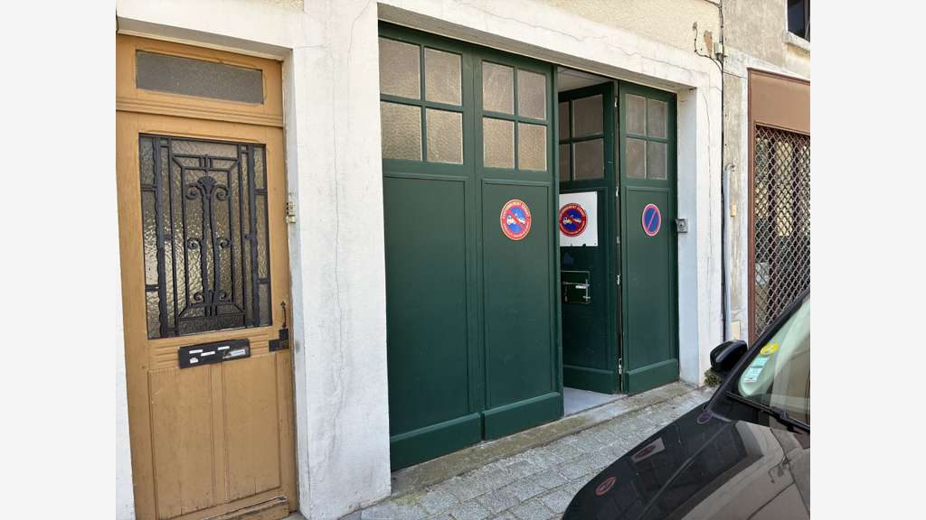 A vendre local d'activité 93m² à Colombes