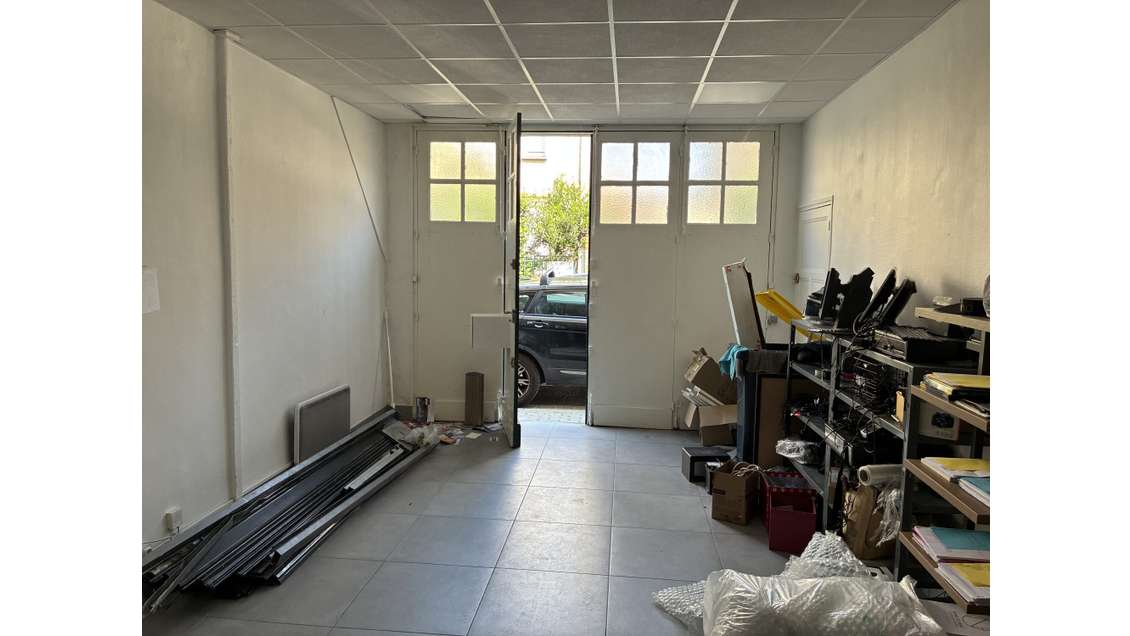 A vendre local d'activité 93m² à Colombes