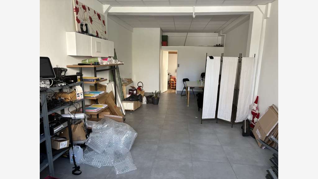 A vendre local d'activité 93m² à Colombes