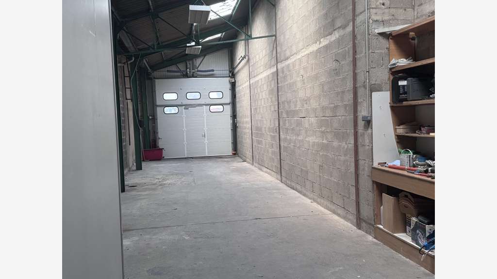 A vendre locaux d'activité à Colombes