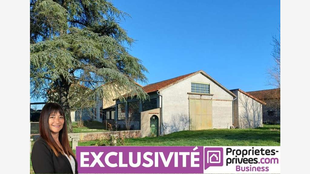 Entrepôt 130m² avec terrain 1400m² Commelle-Vernay