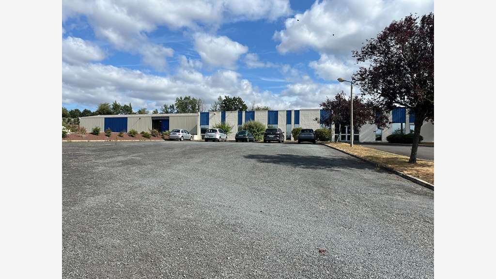 A vendre locaux industriels ou artisanaux
