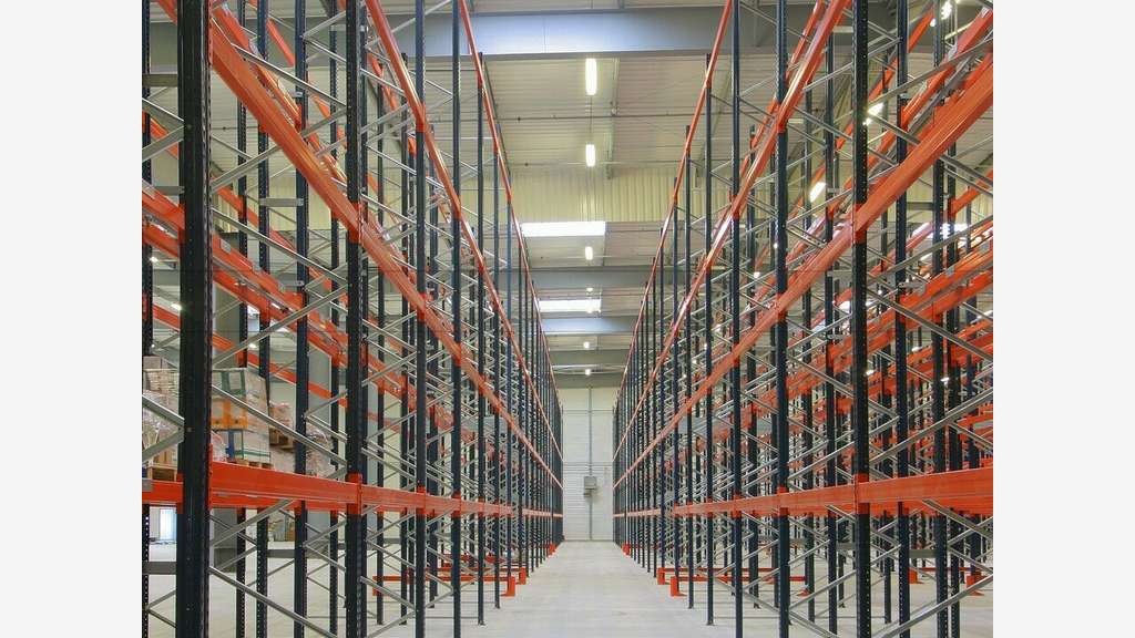 Site logistique 8 600m² à vendre à Contres (41)