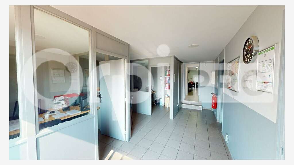 Vente local d'activité 504m² à Corbas 