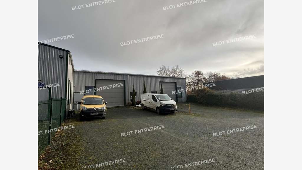 À vendre bâtiment 745m² sur 3313m² à Cordemais