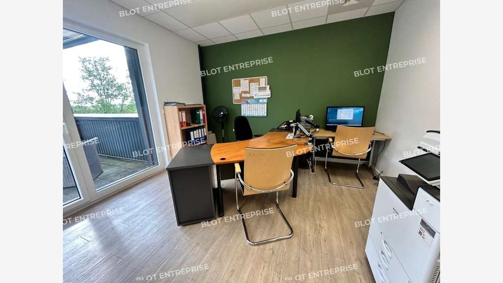 LOCAL ACTIVITES - 980 m² - CORP-NUDS