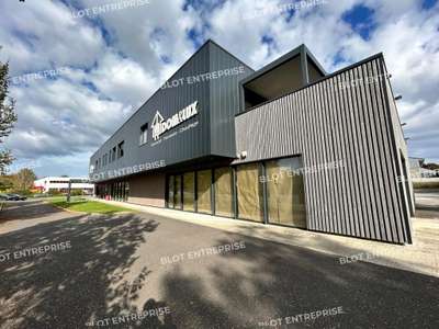 LOCAL ACTIVITES - 980 m² - CORP-NUDS