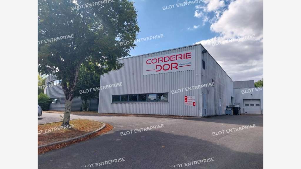 À VENDRE - LOCAUX D'ACTIVITÉS - 1 150 M² - COUERON