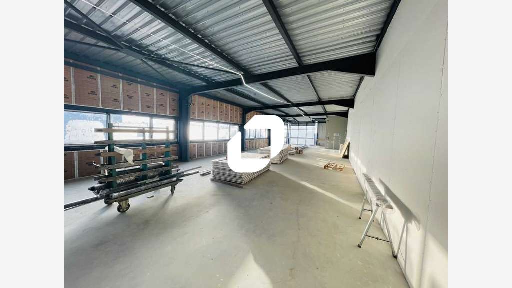 Vente Local d'activité 239m² Courtry