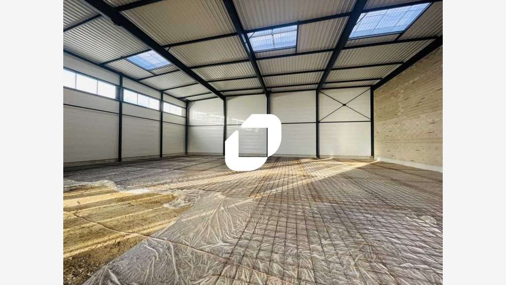 Vente Local d'activité 239m² Courtry