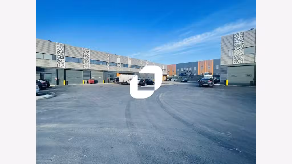 Vente Local d'activité 239m² Courtry