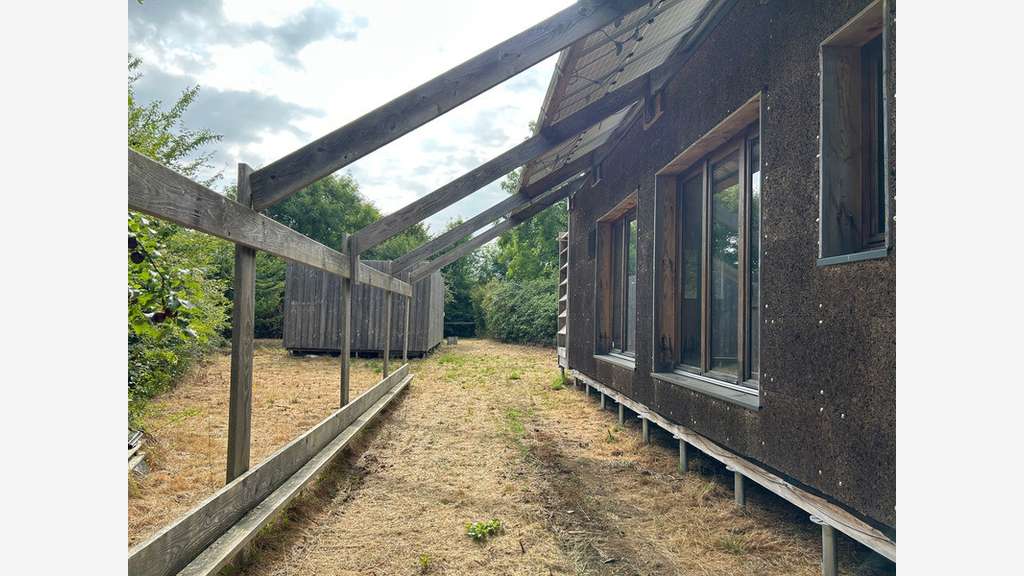 Bâtiment ossature bois à achever à Coutières