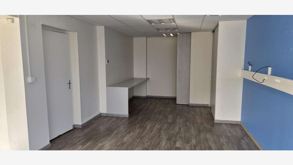 Vente local d'activité 340m² à Couzeix axe passant