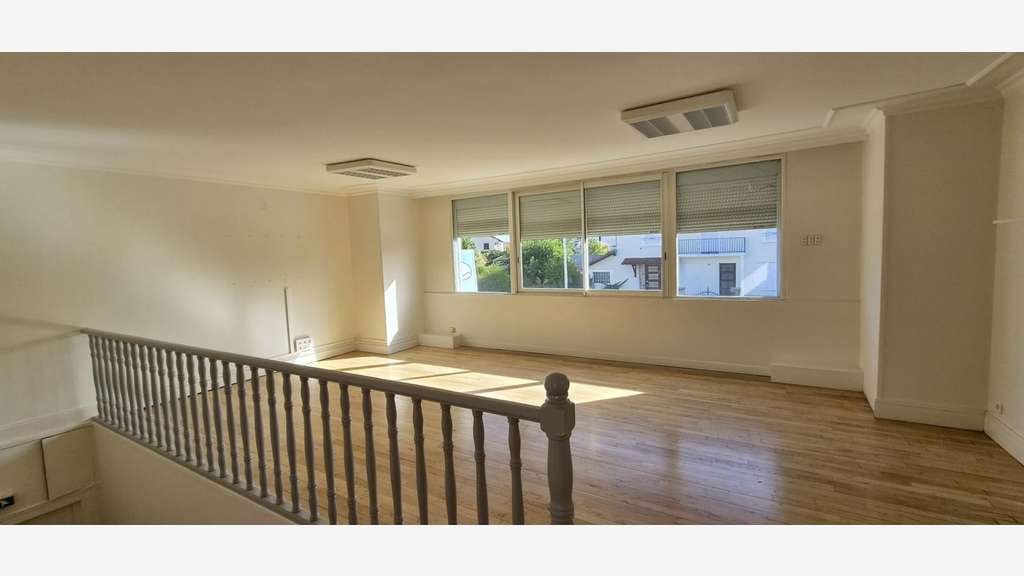 Vente local d'activité 340m² à Couzeix axe passant