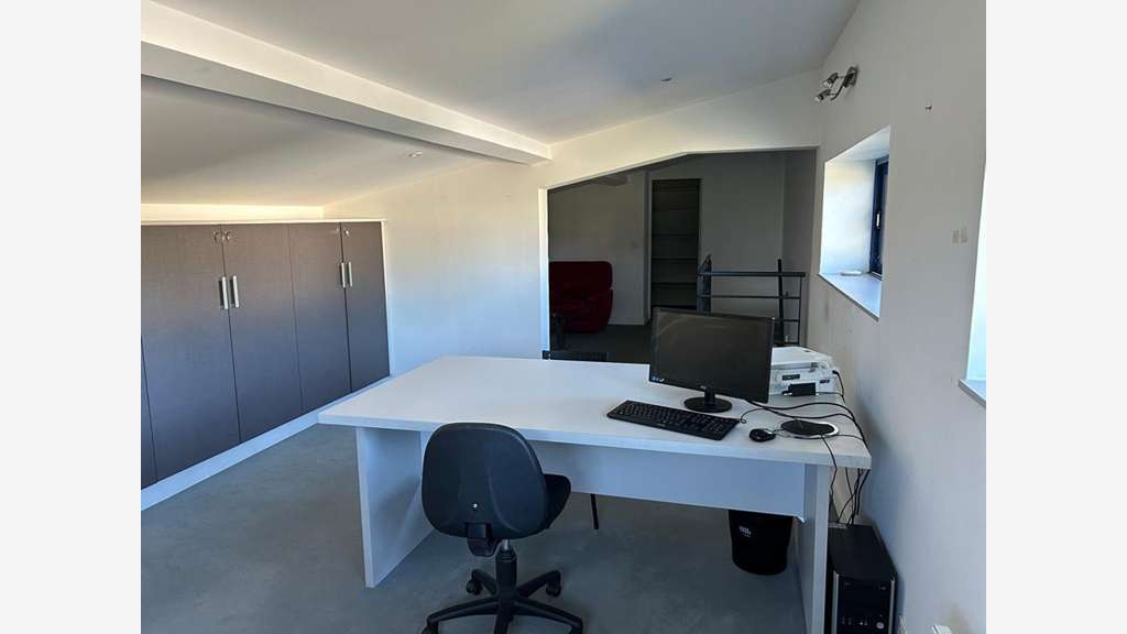 Vente ensemble commercial et pro 364m² à Couzeix