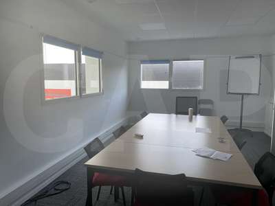 A vendre local d'activité 586m² à Auray