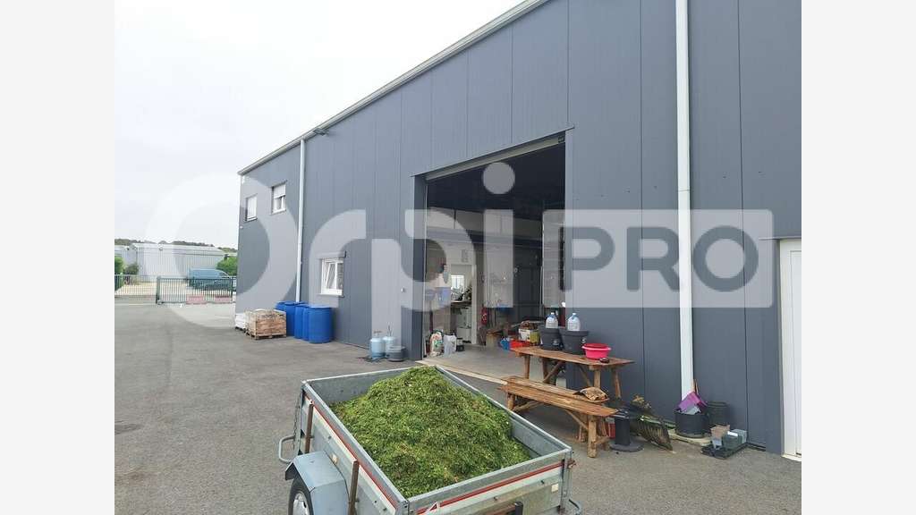 Local d'activité 750m² à vendre à Crépy-en-Valois