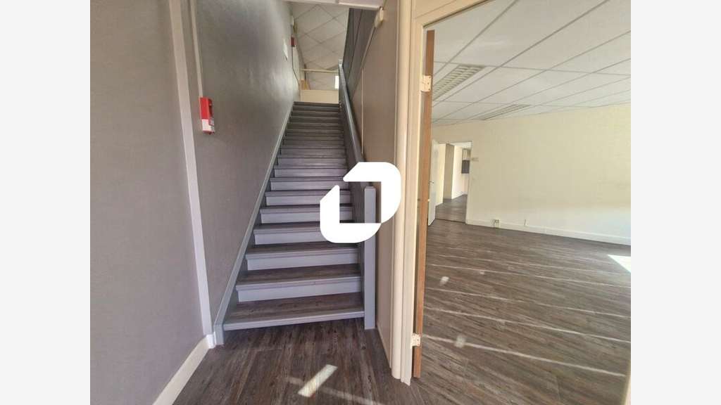Vente Local d'activité 251m² Croissy beaubourg