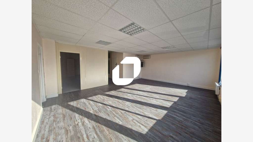 Vente Local d'activité 251m² Croissy beaubourg
