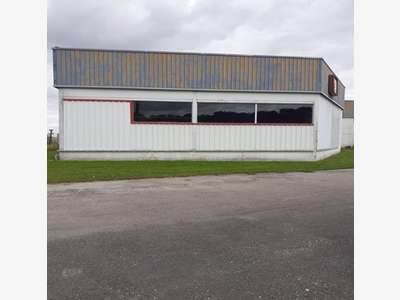À vendre – locaux industriels de 270 à 2 188 m² à 