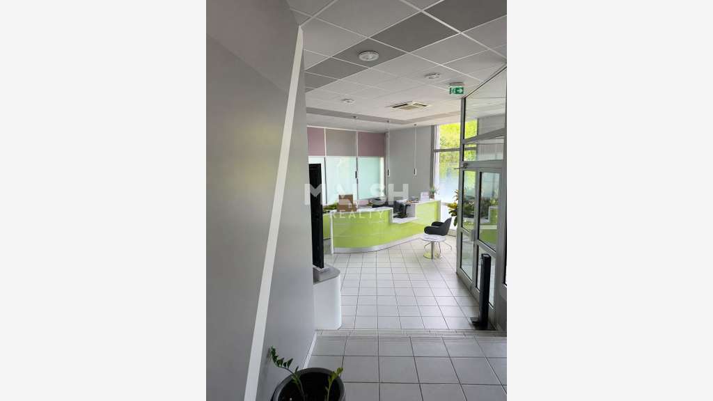 EXCLUSIVITÉ ! bâtiment mixte 1400m² à Décines