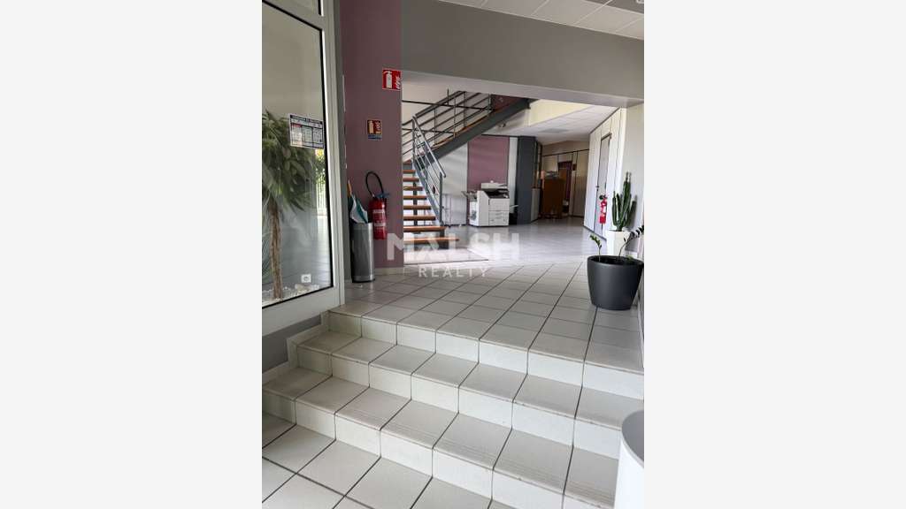 EXCLUSIVITÉ ! bâtiment mixte 1400m² à Décines