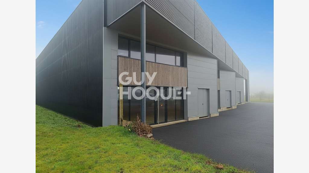 Local d'activité // BUREAUX // Taden 300 m2 top