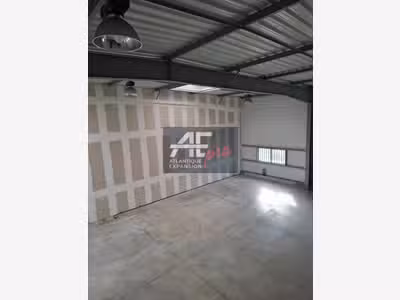 Vente local d'activité de 372m² en ZA à Donges