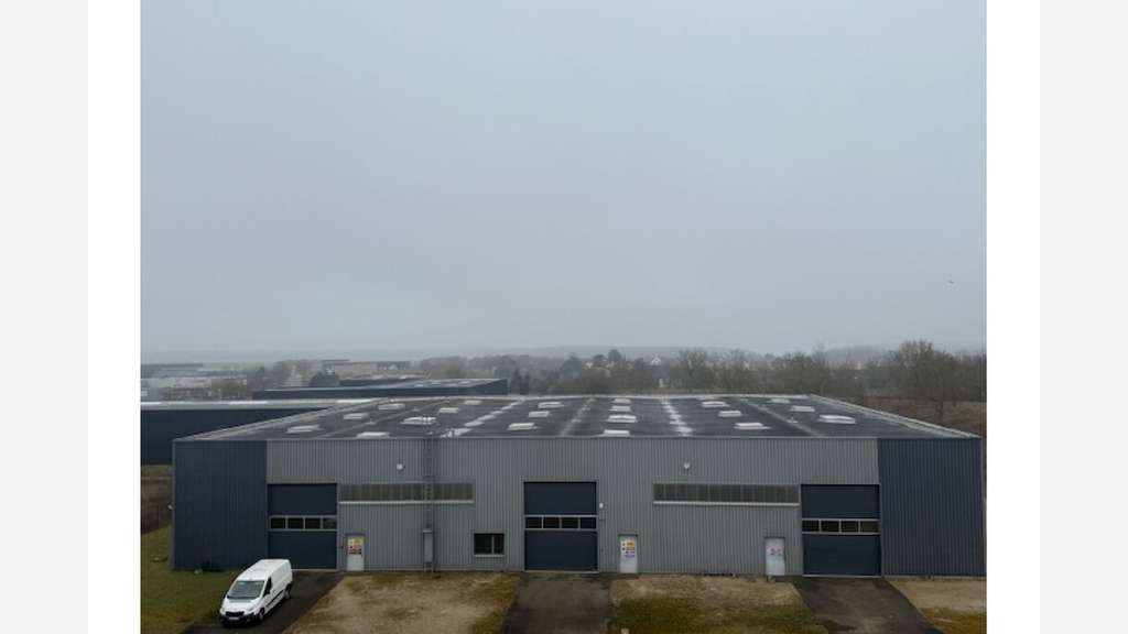 À vendre – Site industriel de 4 955 m² à Dreux – E