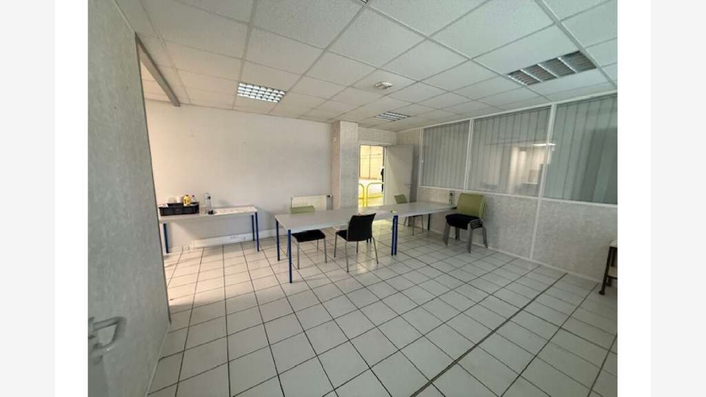 À vendre site industriel 4955m² à Dreux 