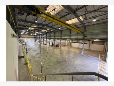 À vendre – Site industriel de 4 955 m² à Dreux – E