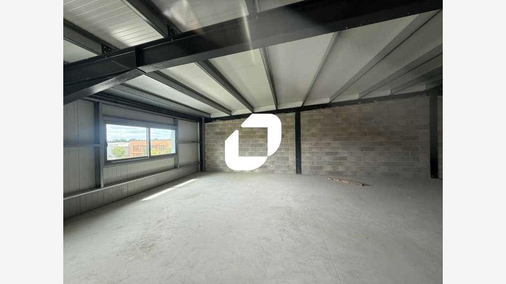 Vente Local d'activité 252m² Ennery
