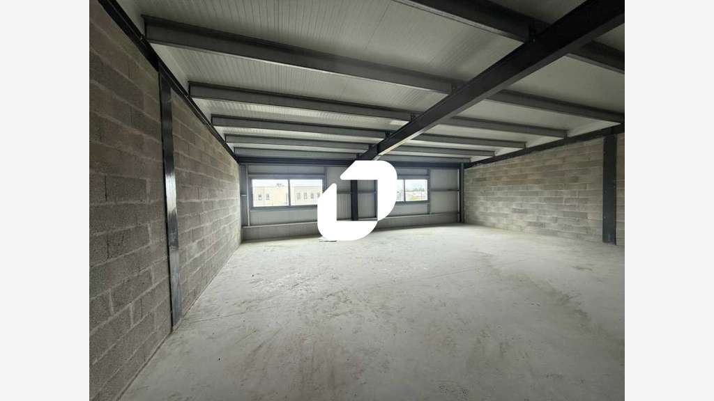 Vente Local d'activité 252m² Ennery