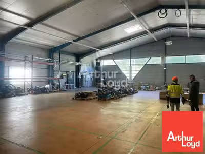 Local d'activité 1 290m² à vendre aux Essarts